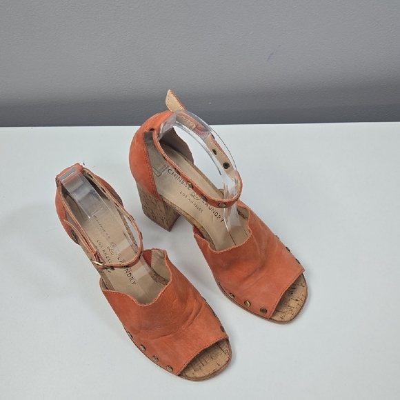 Chinese Laundry Orange and Tan Heels with Chunky Block Heel - Picture 3 of 9